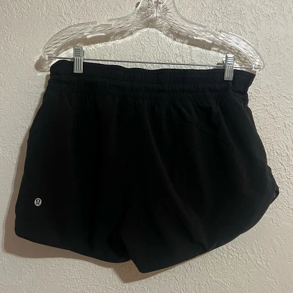 lululemon athletica Reversible Shorts - Picture 4 of 9